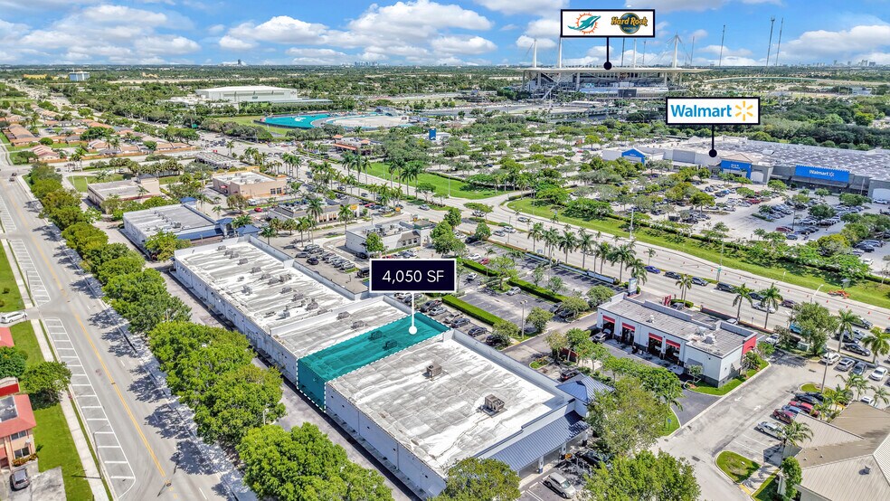 More Photos Of 19650-19674 NW 27th Ave, Miami Gardens Storefront For Lease