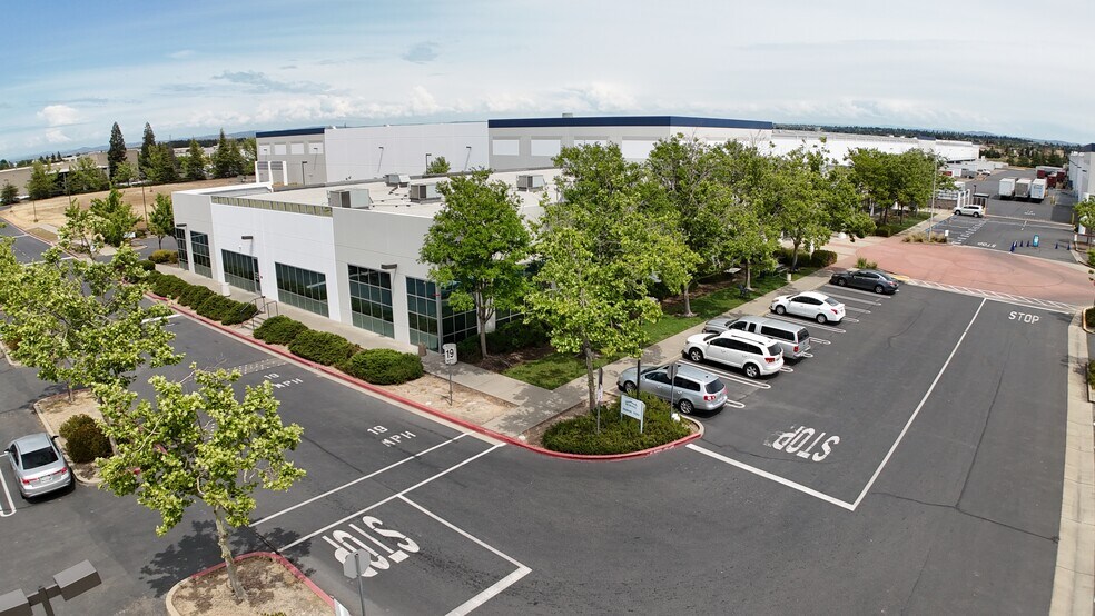 More Photos Of 10000 Alantown Dr, Roseville Manufacturing For Lease