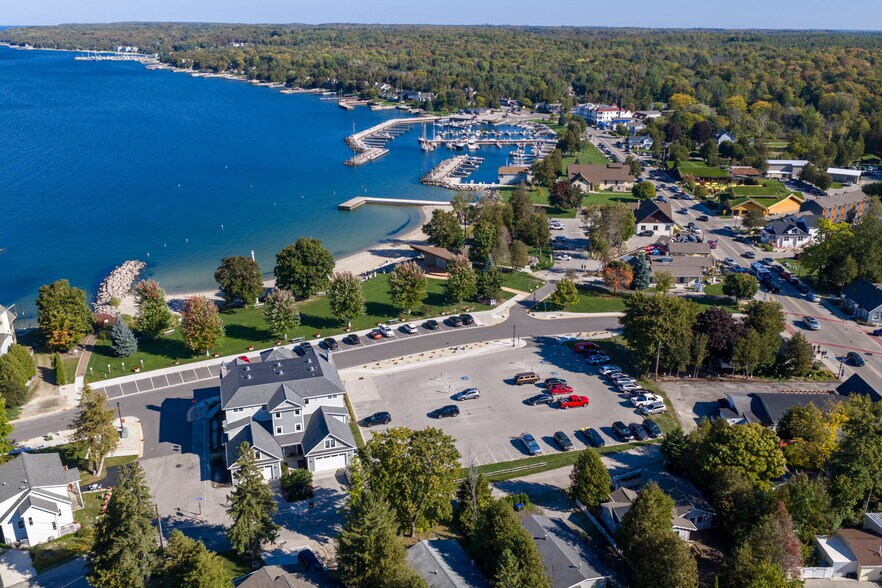 More Photos Of 2363 Mill Rd, Sister Bay Apartments For Sale