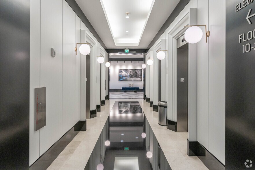 More Photos Of 1111 Brickell Ave, Miami Office For Lease