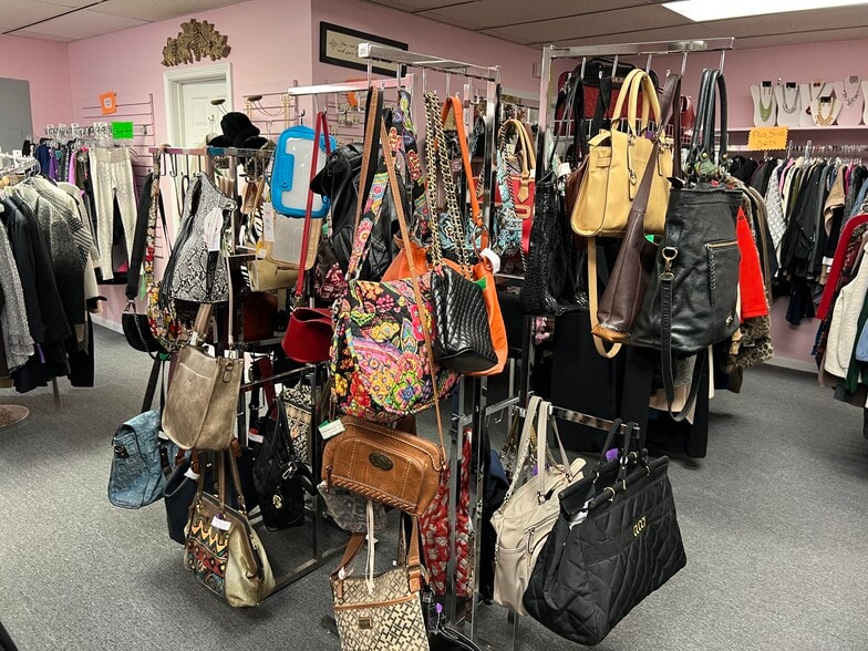 More Photos Of 584 E Main St, Canfield Storefront Retail Office For Sale