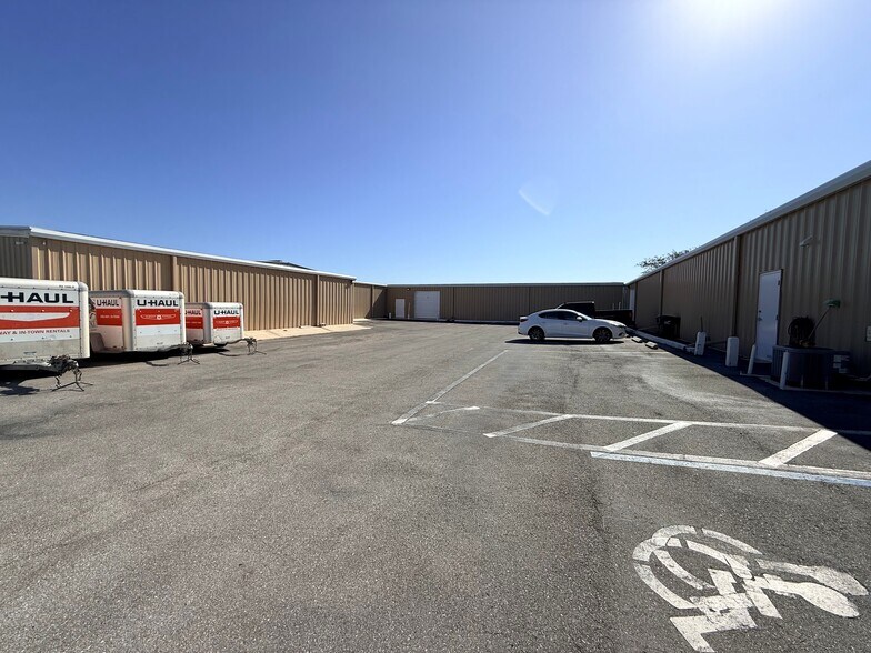 More Photos Of 102 James St, Venice Self Storage For Sale