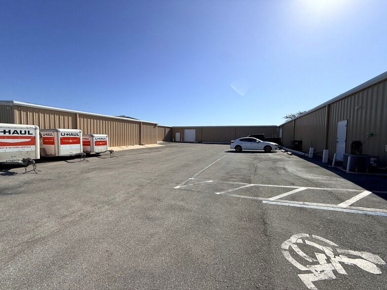More Photos Of 102 James St, Venice Self Storage For Sale