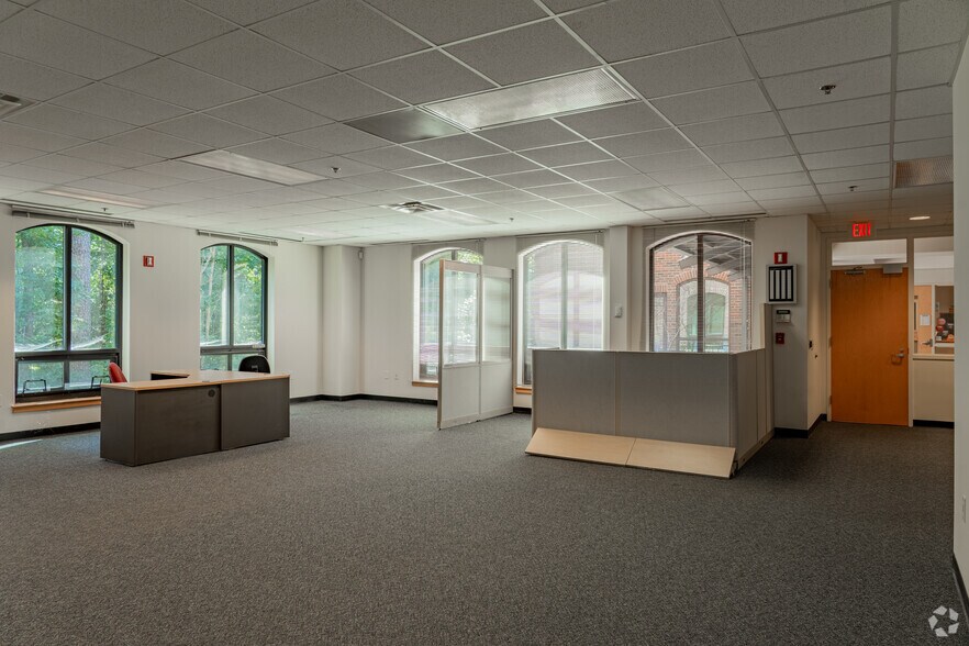 More Photos Of 610 Jones Ferry Rd, Carrboro Medical For Sale