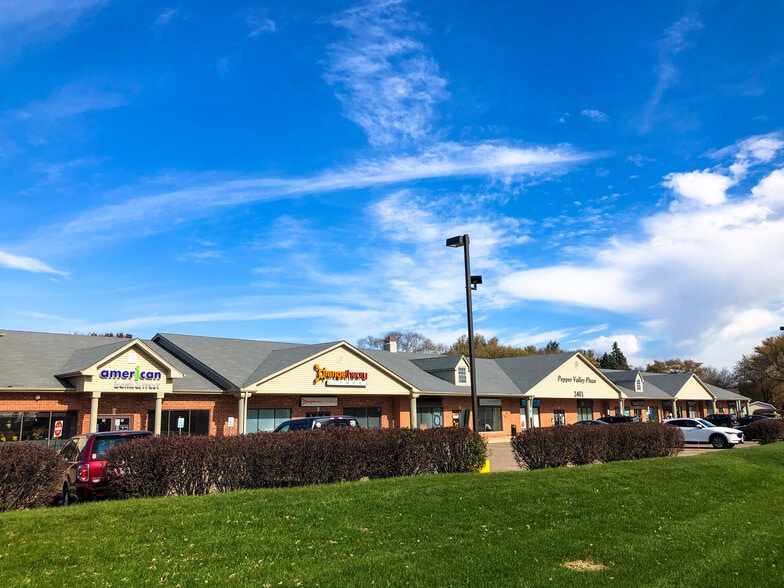 More Photos Of 2401 Kaneville Rd, Geneva Freestanding For Lease