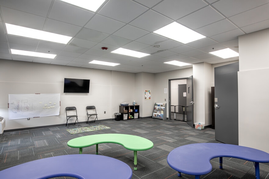 More Photos Of 3500 Riverside Dr, Macon-Bibb Religious Facility For Sale