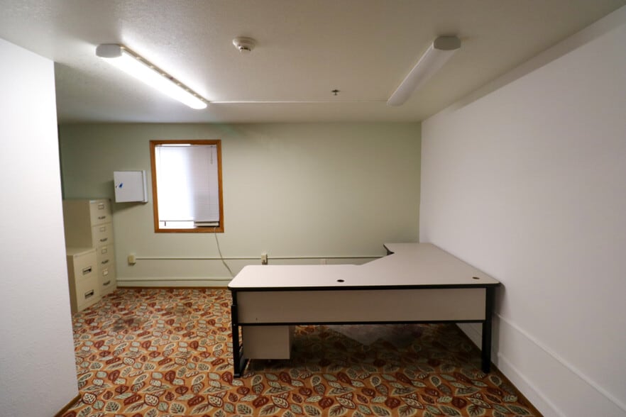 More Photos Of 3692 Hickory Ave, Eugene Assisted Living For Sale