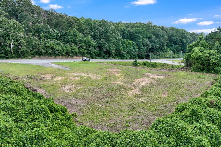 More Photos Of 1392 Chestatee Street, Dahlonega Land For Sale