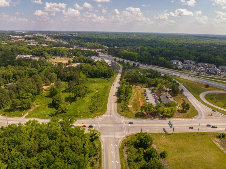 More Photos Of 409 W Georgia Rd, Simpsonville General Retail For Lease