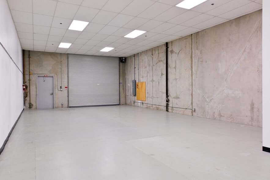 More Photos Of 3400 W Warner Ave, Santa Ana Unknown For Lease