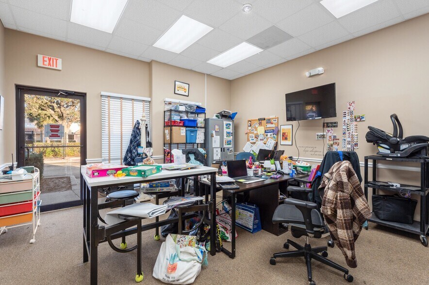 More Photos Of 2580-2590 SE Willoughby Blvd, Stuart Warehouse For Sale