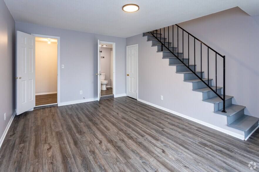 More Photos Of 300 W Midvale Ave, Chattanooga Apartments For Sale