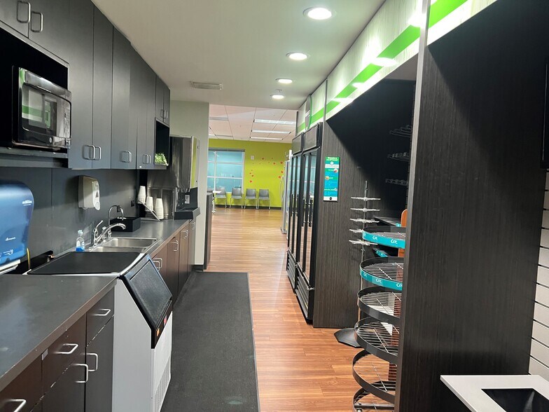 More Photos Of 151 Corley Mill Rd, Lexington Office For Lease