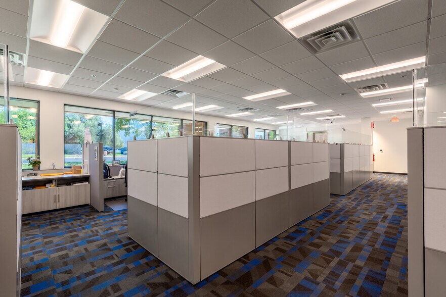 More Photos Of 1375 W Drivers Way, Tempe Light Distribution For Sale
