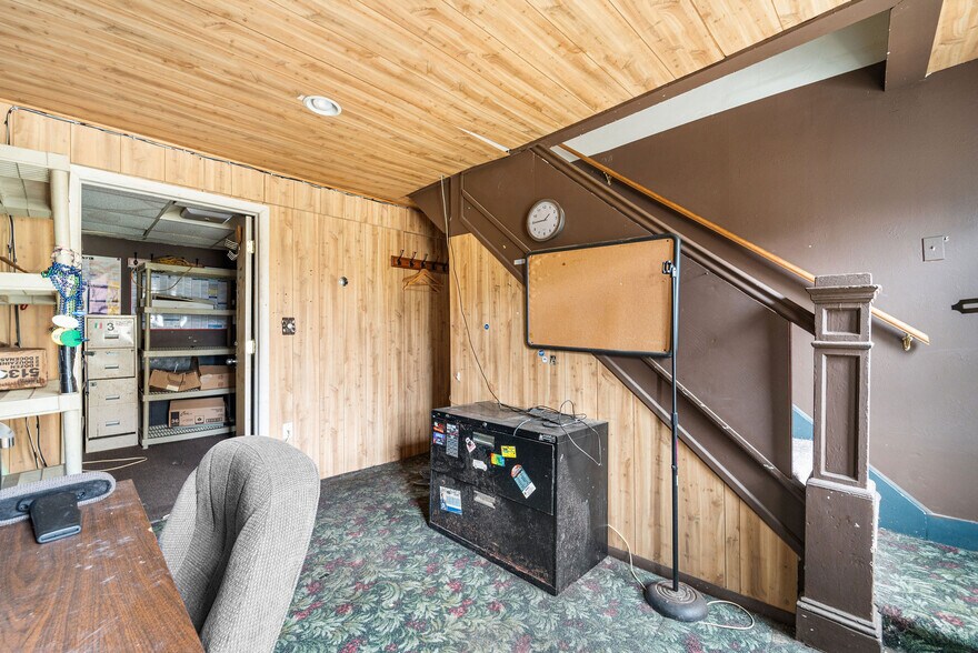 More Photos Of 221 White Horse Pike, Chesilhurst Bar For Sale