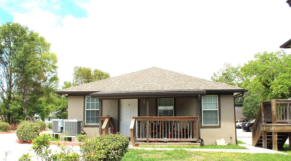 More Photos Of 706 Harris Ave, Pasadena Apartments For Sale