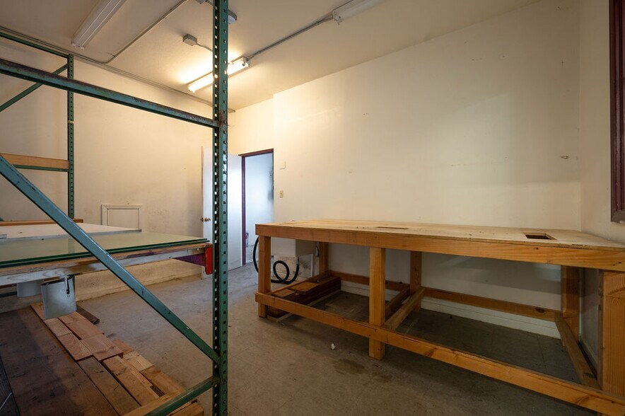 More Photos Of 5935-5937 Mission St, Daly City Warehouse For Lease