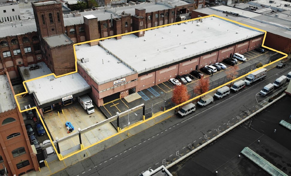 Primary Photo Of 4215 First Ave, Brooklyn Warehouse For Lease