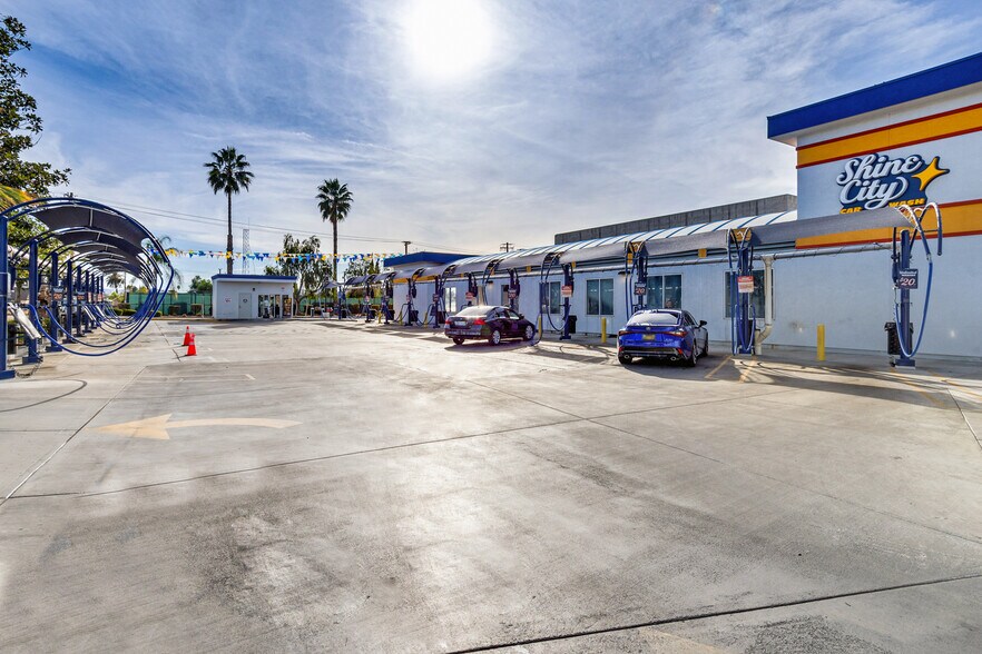 More Photos Of 401 W Florida Ave, Hemet Carwash For Sale