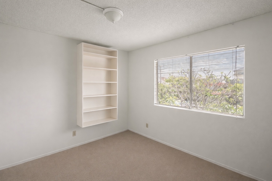 More Photos Of 104 N Atlantic Blvd, Alhambra Apartments For Sale