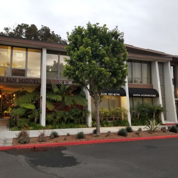 More Photos Of 363 San Miguel Dr, Newport Beach Office For Lease