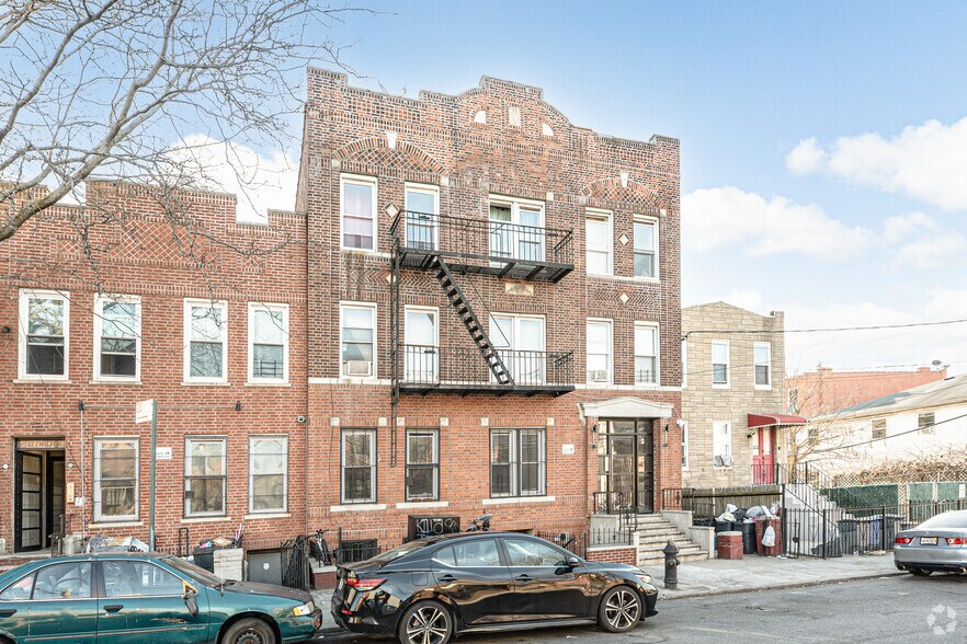 More Photos Of 179 Milford St, Brooklyn Apartments For Sale