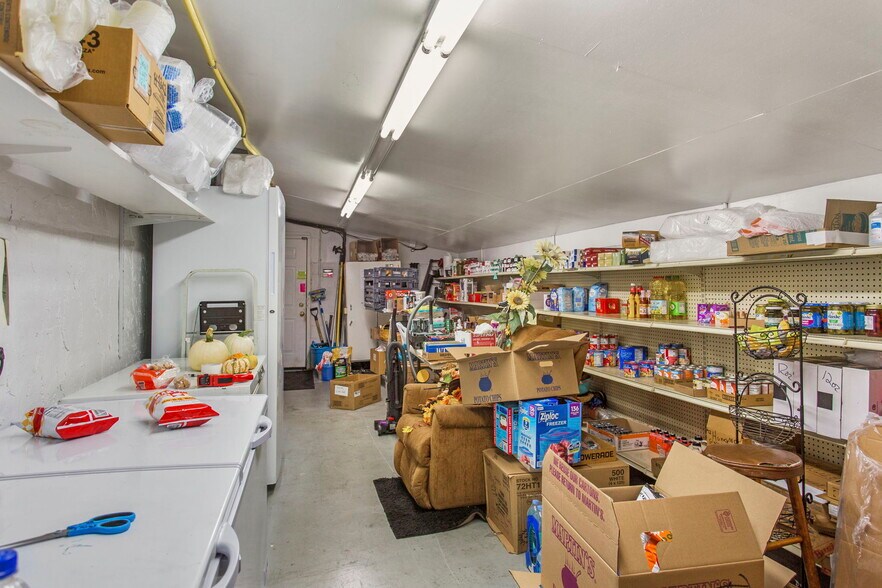 More Photos Of 6547 Potomac River Rd, Monterey Service Station For Sale