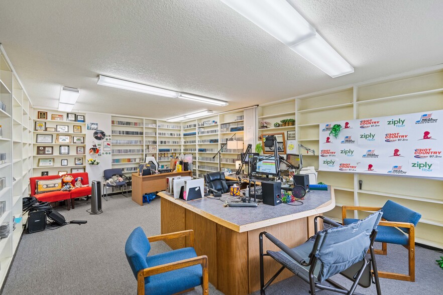 More Photos Of 340 Central Ave, Coos Bay Medical For Lease