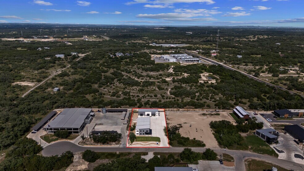 More Photos Of 39 Truss Dr, Boerne Flex For Sale