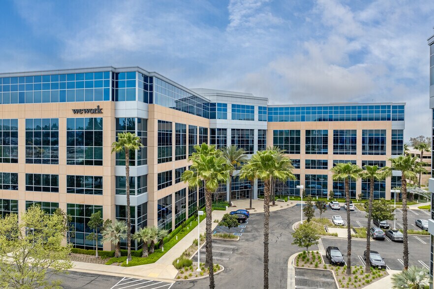 More Photos Of 21255 Burbank Blvd, Woodland Hills Office For Lease