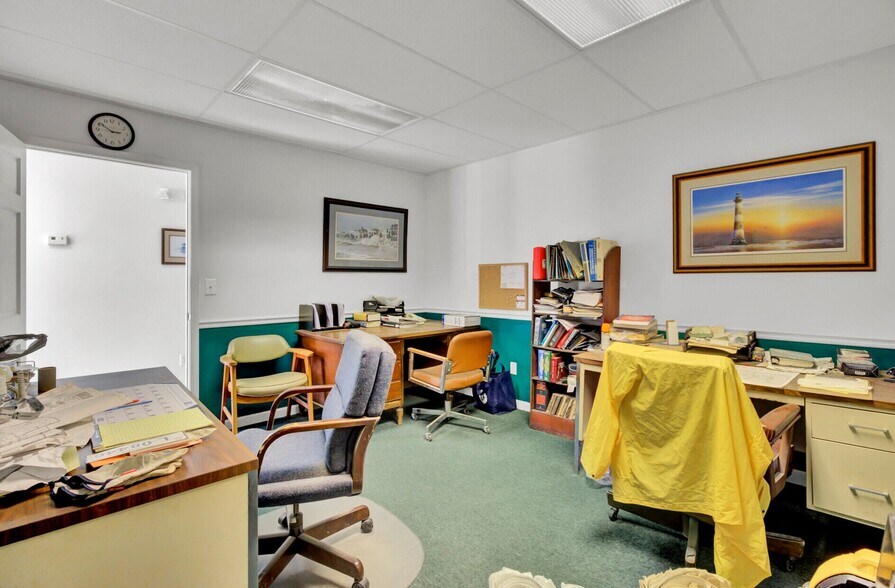 More Photos Of 1950 Belgrade Ave, Charleston Office For Lease