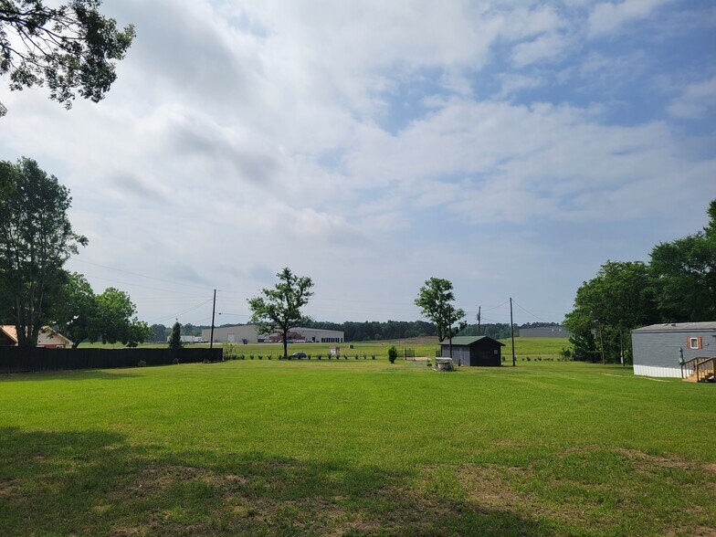 Primary Photo Of 8771 US Highway 59 N, Atlanta Land For Sale
