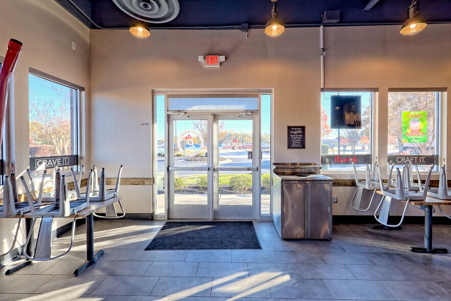 More Photos Of 515 Historic 441 Hwy, Cornelia Fast Food For Sale