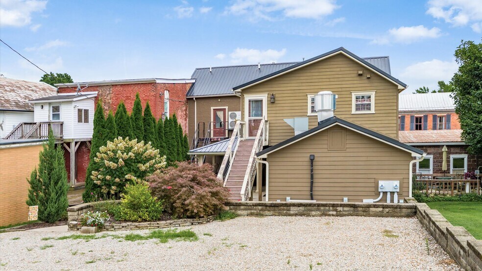 More Photos Of 120 W Main St, Somerset Flex For Sale