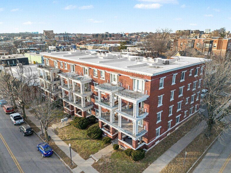 More Photos Of 112 E 43rd St, Kansas City Apartments For Sale