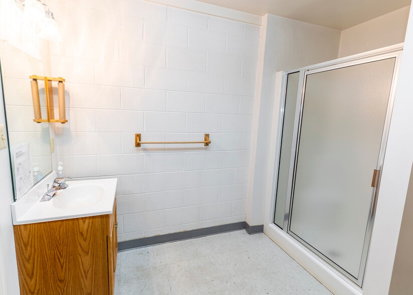 More Photos Of 1667 Cartersville Rd, Cartersville Flex For Sale