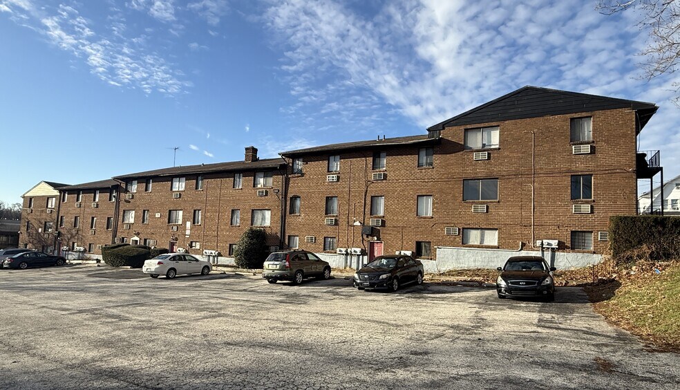 More Photos Of 1007-1023 Bullock Ave, Lansdowne Apartments For Sale