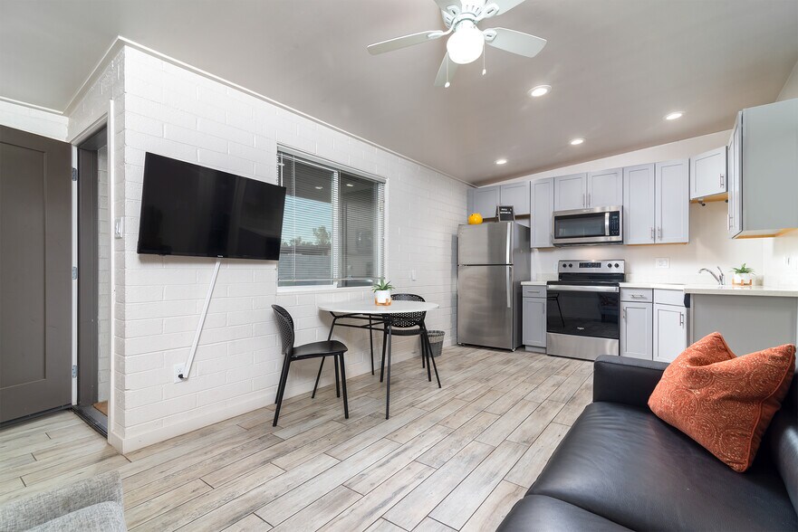 More Photos Of 914 S Kenwood Cir, Tempe Apartments For Sale