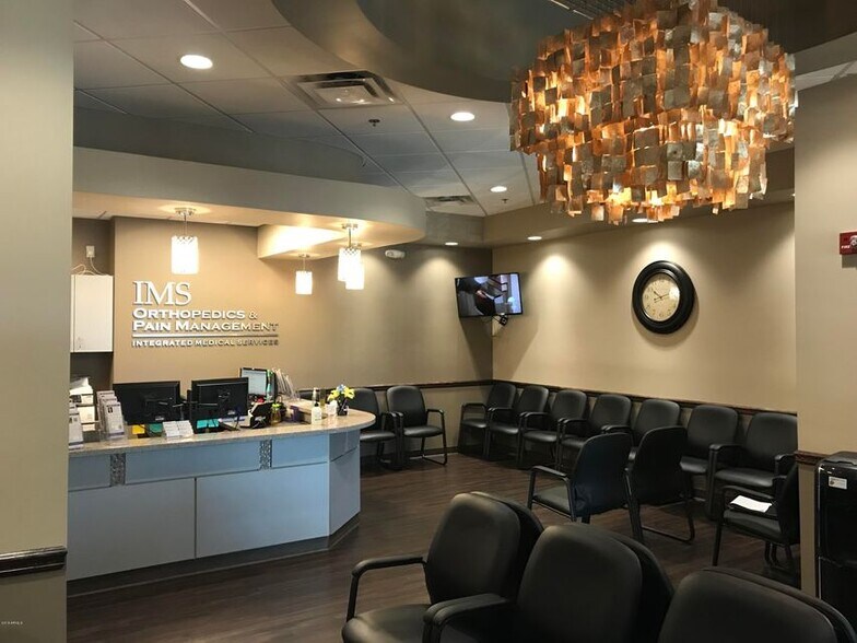 More Photos Of 4550 E Bell Rd, Phoenix Medical For Lease