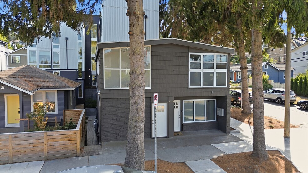 More Photos Of 1 W Dravus St, Seattle Apartments For Sale