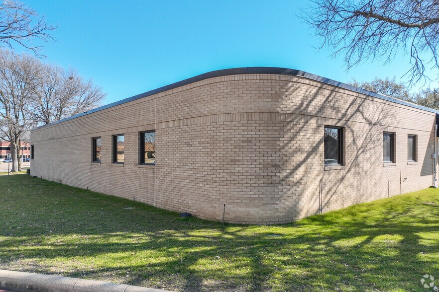 More Photos Of 2200-2202 W Spring Creek Pky, Plano Office For Lease