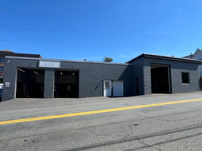 Primary Photo Of 15 River St, Beverly Warehouse For Lease