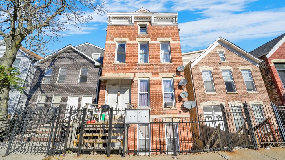 Primary Photo Of 2216 W 21st Pl, Chicago Apartments For Sale