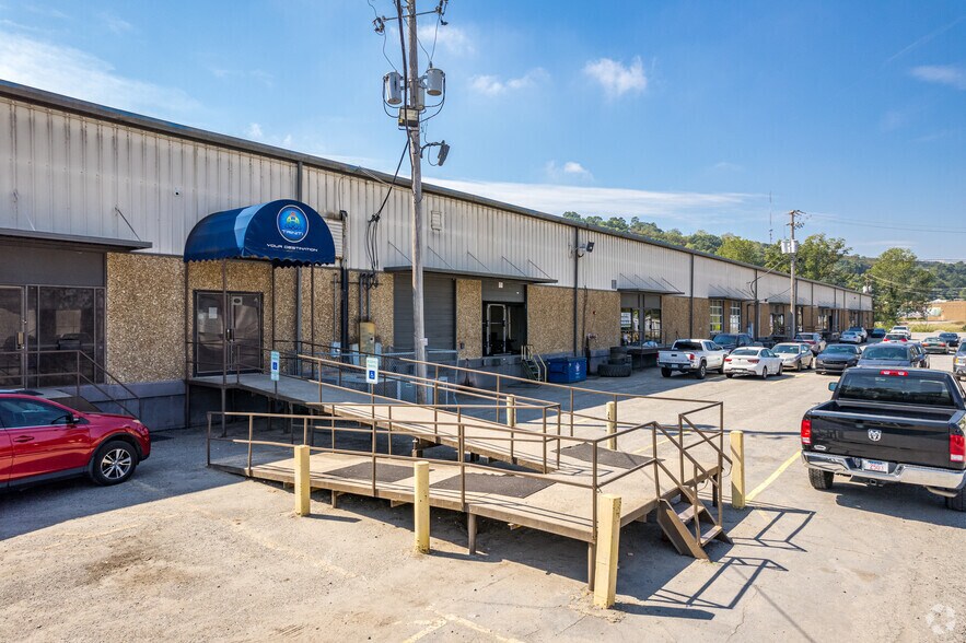 More Photos Of 1021 Jessie Rd, Little Rock Light Distribution For Lease