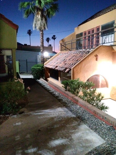 More Photos Of 68487 E Palm Canyon Dr, Cathedral City Office For Lease