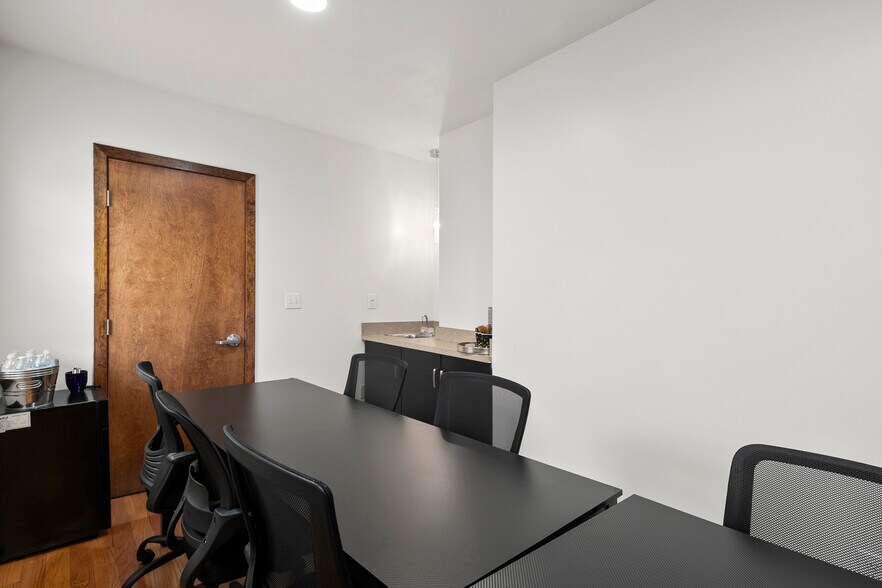 More Photos Of 109 Dean St, Taunton Medical For Lease