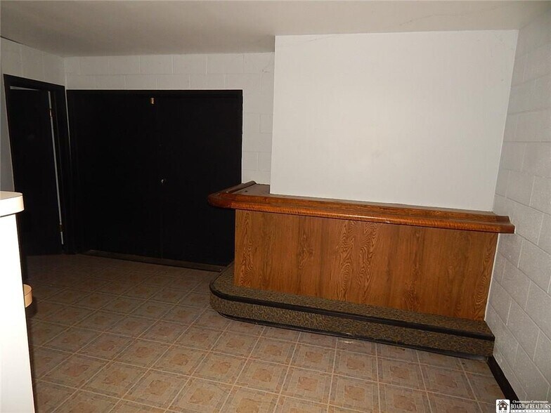 More Photos Of 355 Central Ave, Fredonia Storefront Retail Office For Lease