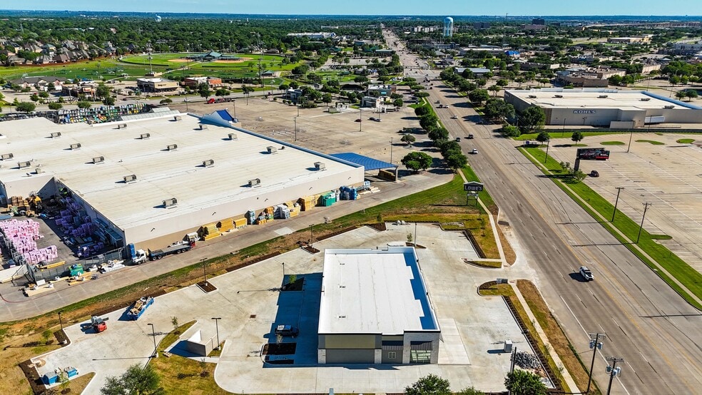 More Photos Of 6100 Precinct Line Rd, North Richland Hills Restaurant For Lease