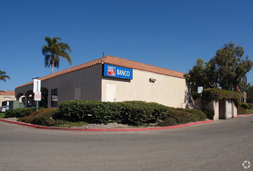 More Photos Of 2494 Roll Dr, San Diego Bank For Sale