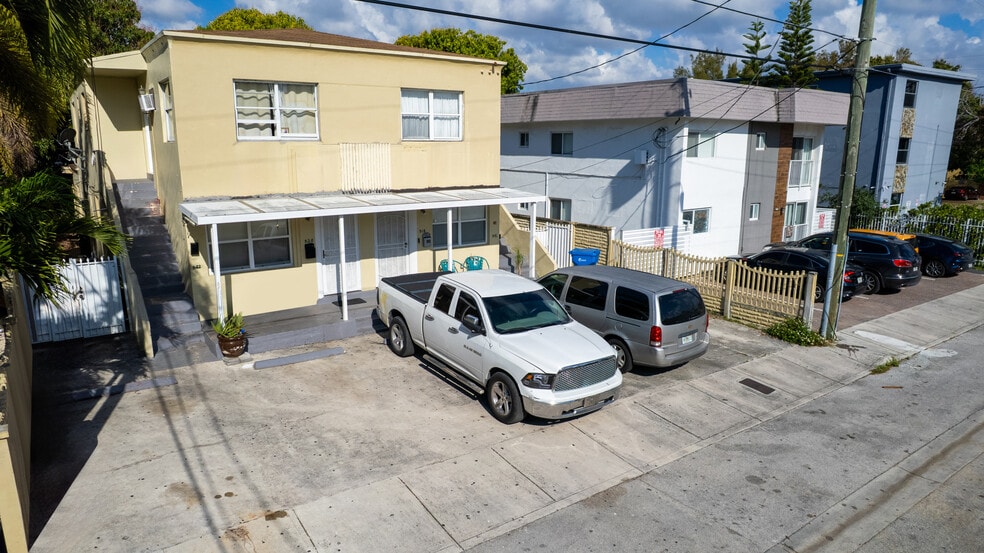 More Photos Of 516 SW 7th Ct, Miami Multifamily For Sale